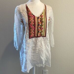Johnny Was 3J Workshop Size Small Embroidered White Tunic Top